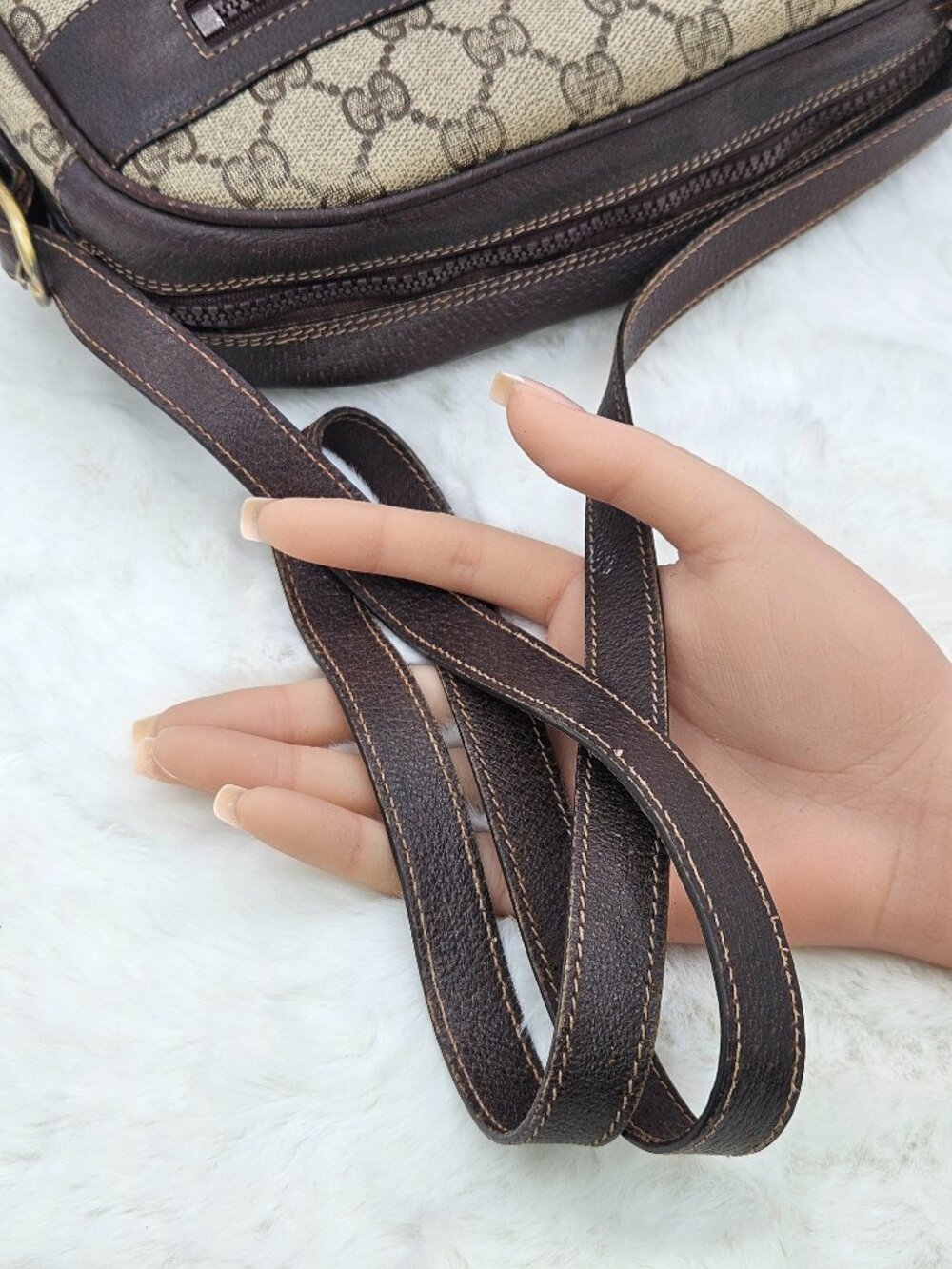 Gucci Supreme Web Sherry Line shoulder bag - Picture 9 of 17
